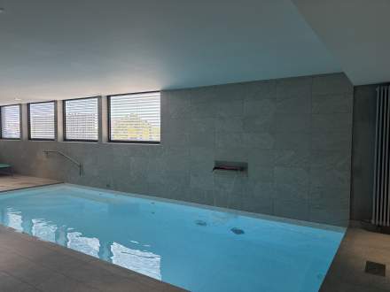 Piscine intérieure