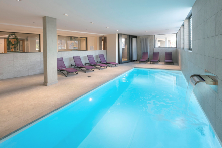 piscine intérieure Hotel Best Western Schoenenbourg Alsace