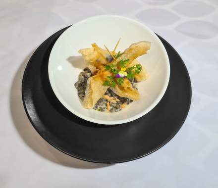 Croustille de langoustine, Crémeux de lentilles vertes aux lardons de saumon fumé
