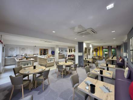 salle buffet petit-déjeuner